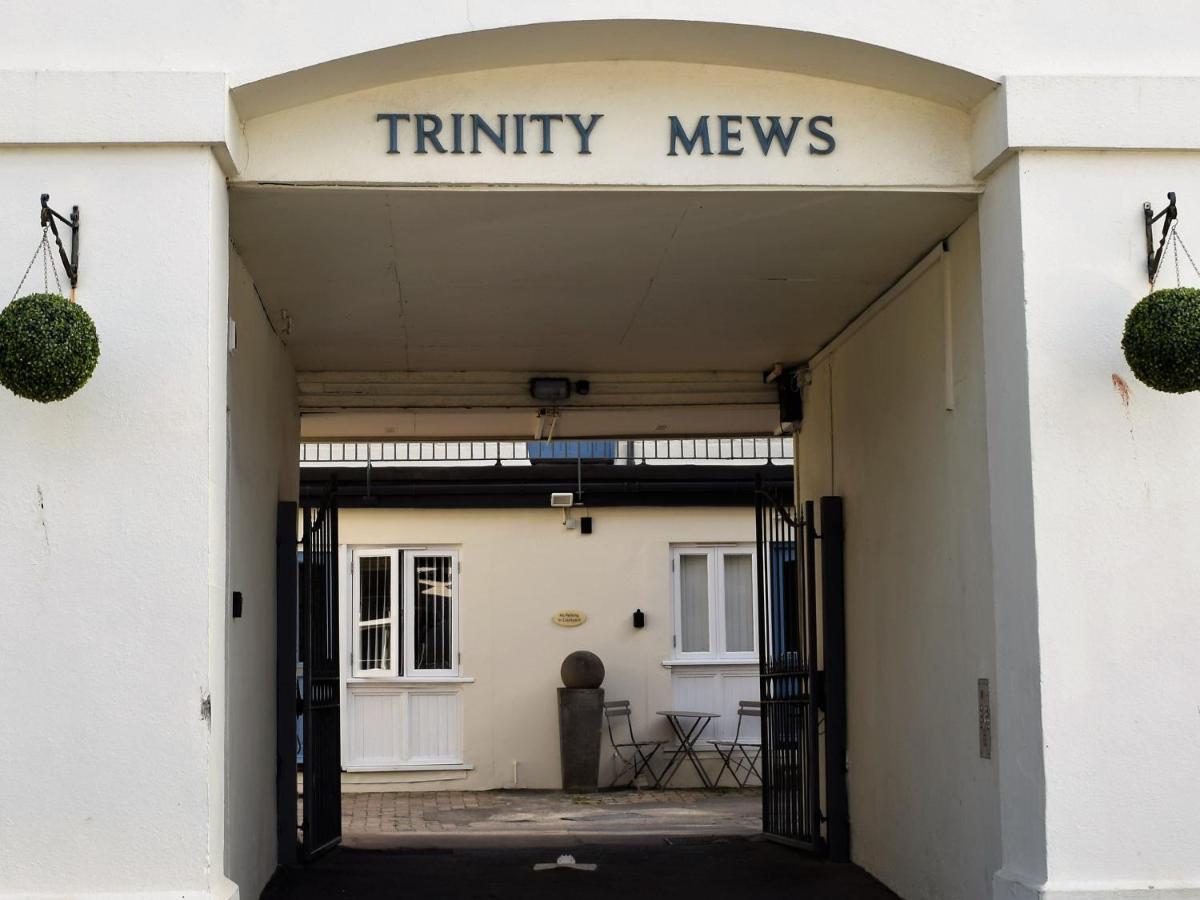 Harbour Retreat Trinity Mews Apartment Torquay Exterior photo